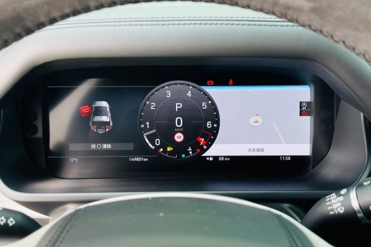 Used Land Rover Defender 2023 Facelift 90 3.0T P400 XS Odometer Close Up