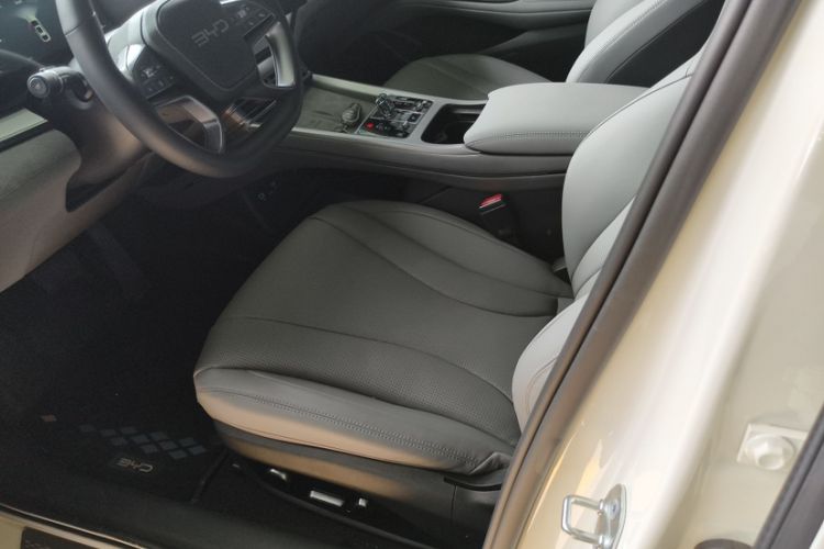 Used BYD Seal 07 DM-i 2025 Intelligent Driving Version DM-i 1.5L 125 km Prestige Edition Interior 3