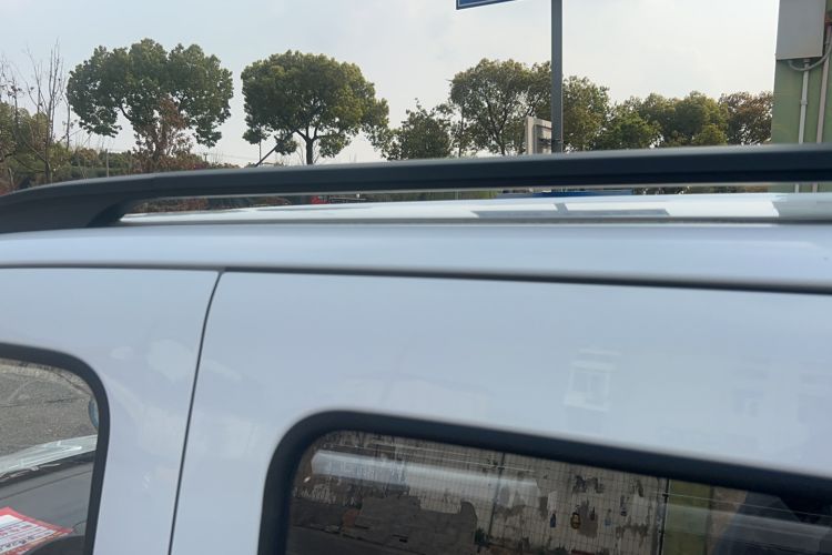 Used Wuling Zhiguang New Energy 2025 Standard Model Roof