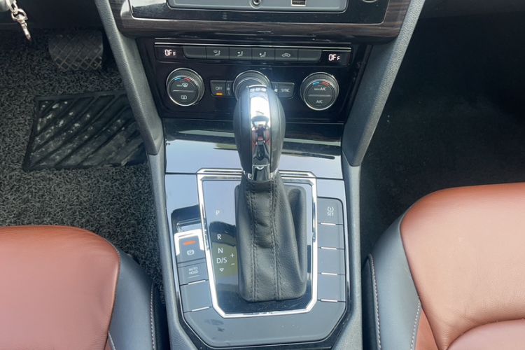 Used Volkswagen Lamando 2015 280TSI DSG Comfort Edition
