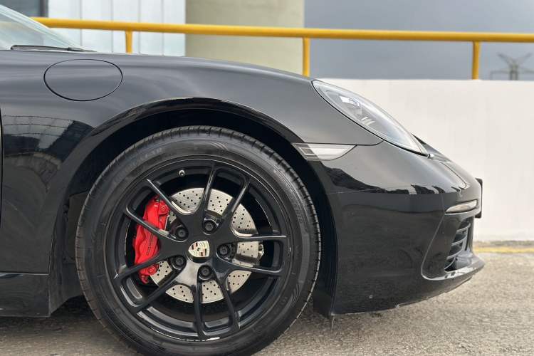 Used Porsche 718 2018 Cayman 2.0T
