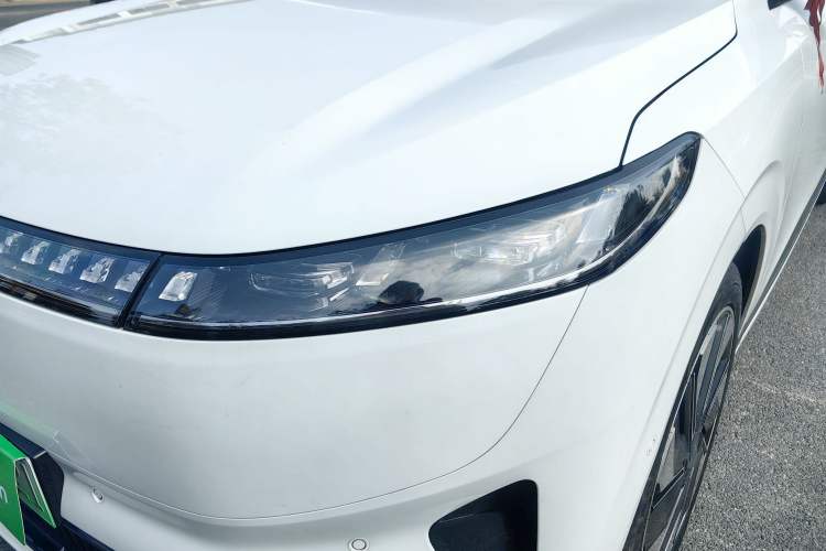 Used Dongfeng eπ eπ008 2024 636Max All-Electric Version 6 Seats