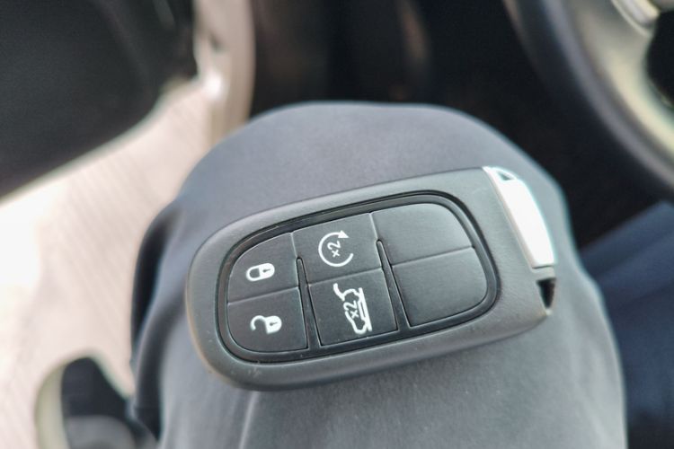 Used Jeep Cherokee 2019 2.0T Four-Wheel Drive All-Round Version China VI