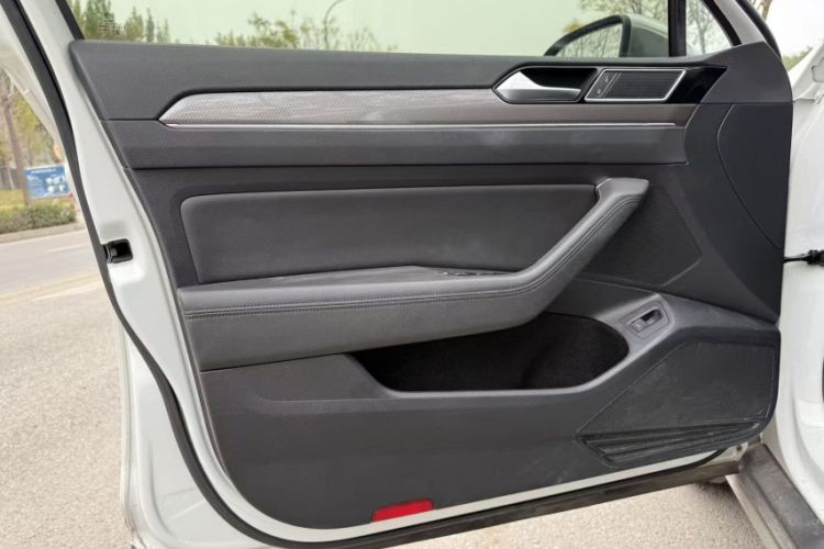 Used Volkswagen Variant 2017 380TSI Four-Wheel Drive Trail Edition
