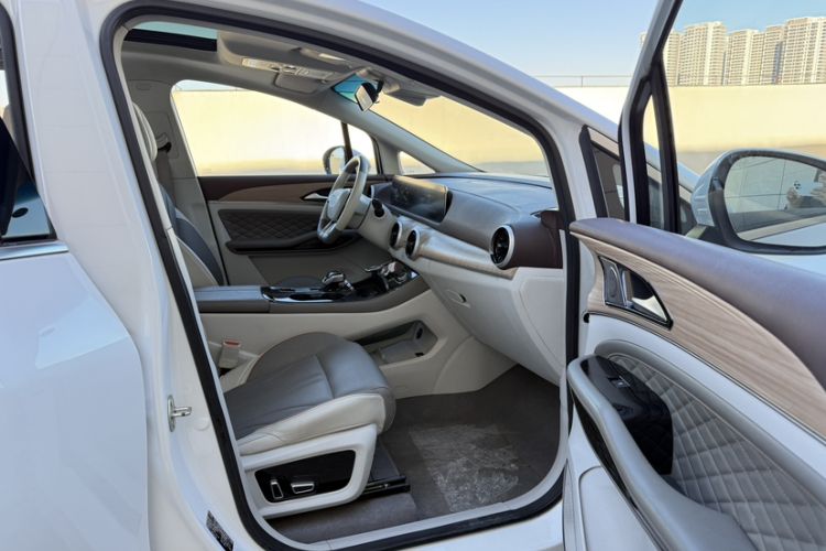 Used FORTHING Yacht 2022 1.5T DCT Chasing-the-Waves Edition