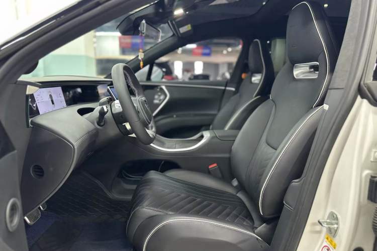 Used Avatr 11 2023 Harmony 90° Four-Wheel Drive Version