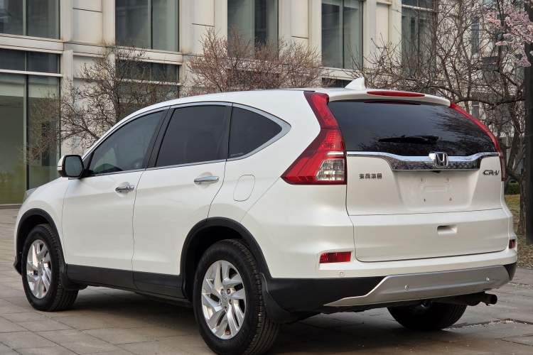 Used Honda CR-V 2015 2.4L two-wheel drive luxury version
