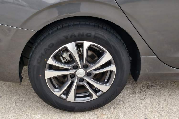 Used CHANGAN Eado 2022 PLUS Blue Whale NE 1.4T GDI DCT Prestige Edition Exterior 6