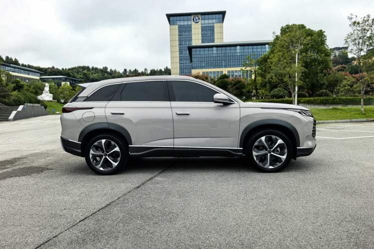 Used BYD Frigate 07 2023 DM-i 100KM Prestige Model