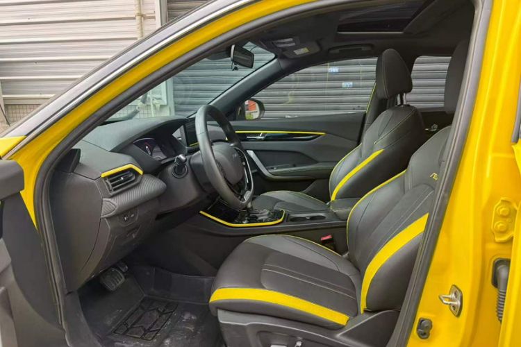 Used Dongfeng Aeolus Yixuan 2021 230T Automatic Hunter Edition Interior 3