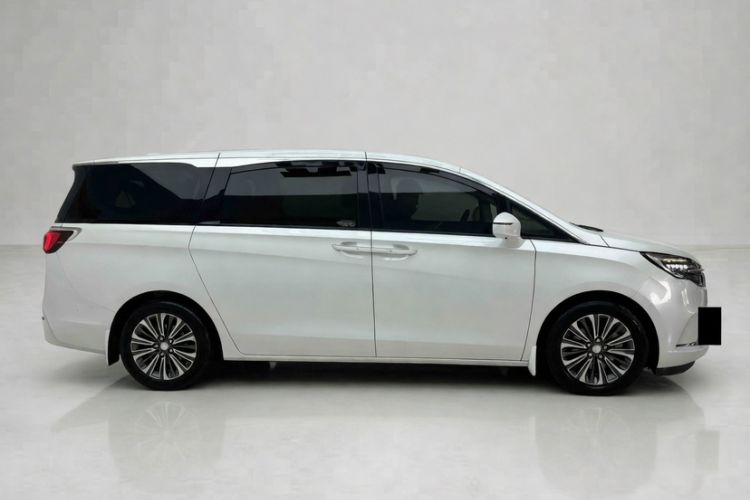 Used Buick GL8 2021 ES Landtrek 653T Luxury Model