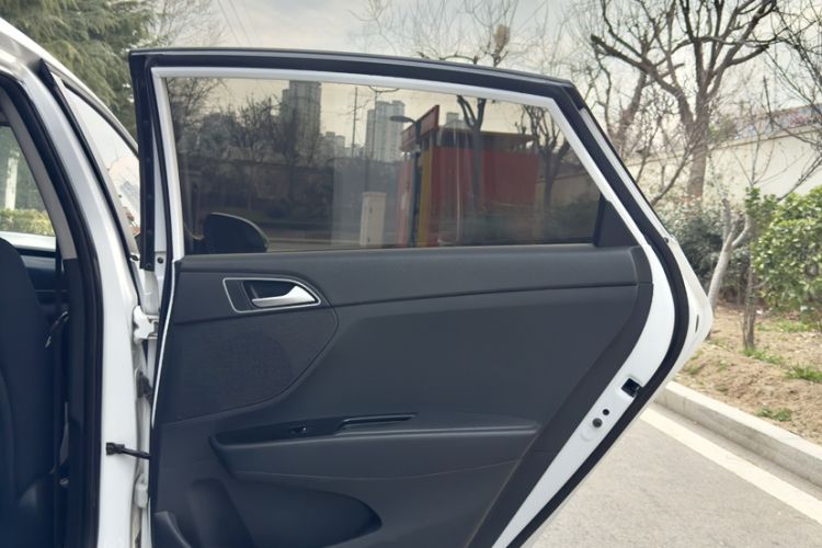 Used Hyundai Mistra 2014 1.8L Manual Comfort GL Model
