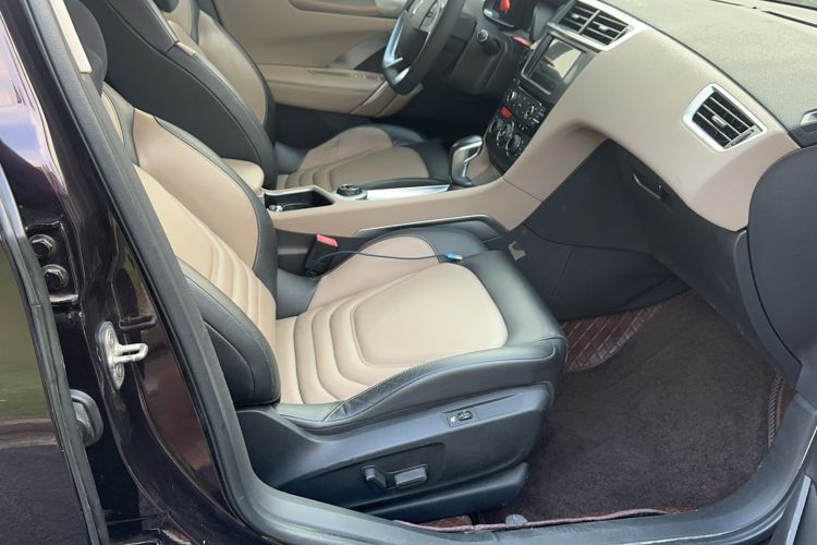 Used DS 6 2014 1.6T Luxury Edition THP160
