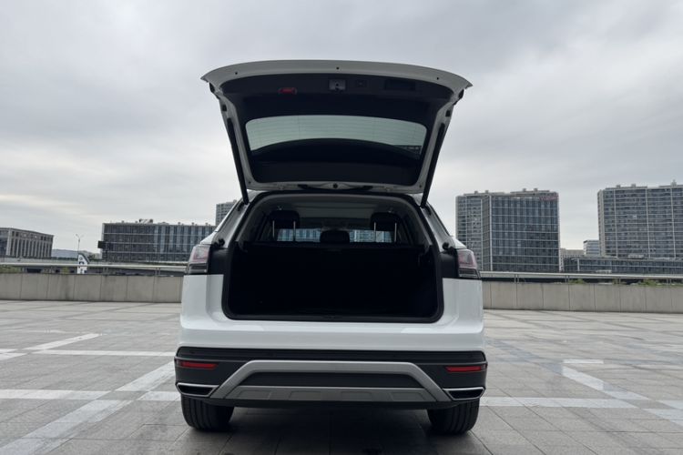 Used Volkswagen Tayron 2024 330TSI Two-Wheel Drive Luxury Plus Advanced Version Trunk