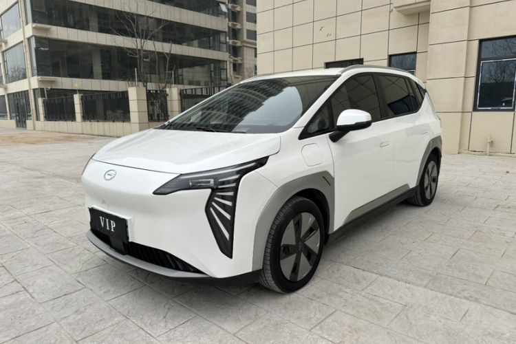 Used AION Y 2024 Younger