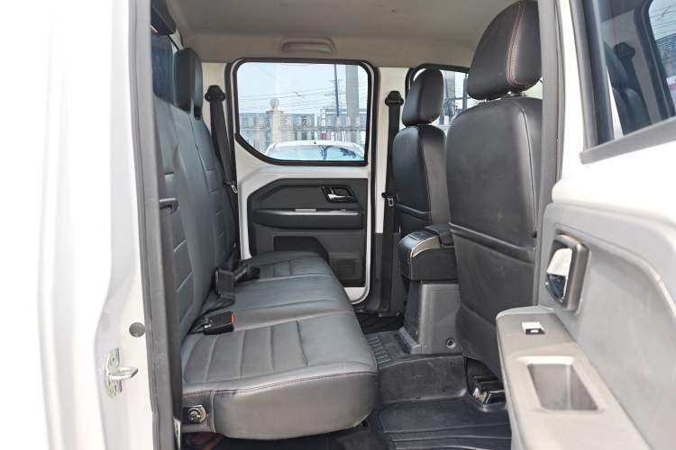 Used Wuling Zhengtu 2021 1.5L Adventure LAR Interior 7