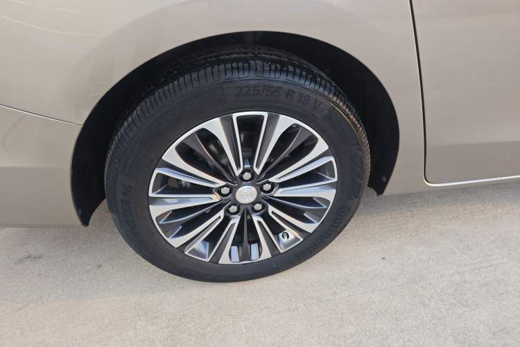 Used Buick GL8 2022 ES Land Cruiser 653T Luxury Model