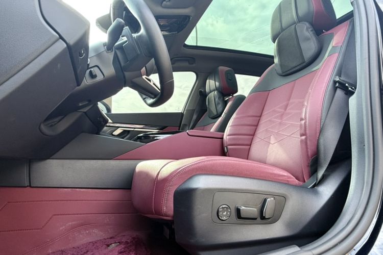 Used BMW 5 Series 2025 530Li Luxury Edition M Sport Package
