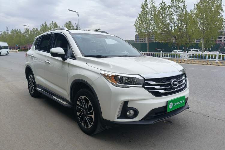 Used GAC Trumpchi GS4 2015 200T Manual Elite Edition Exterior 2