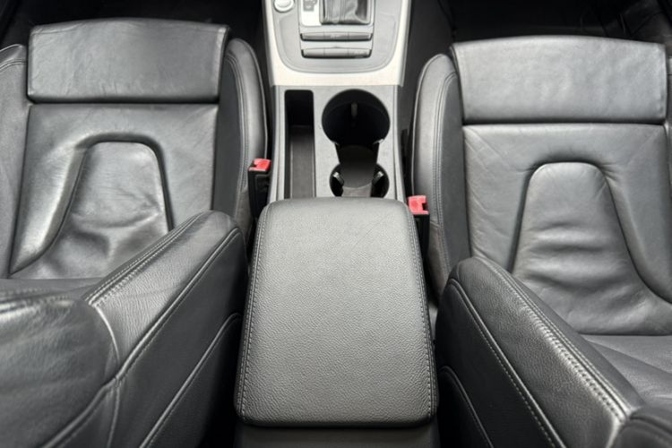 Used Audi A5 2014 Coupe 45 TFSI Interior 2