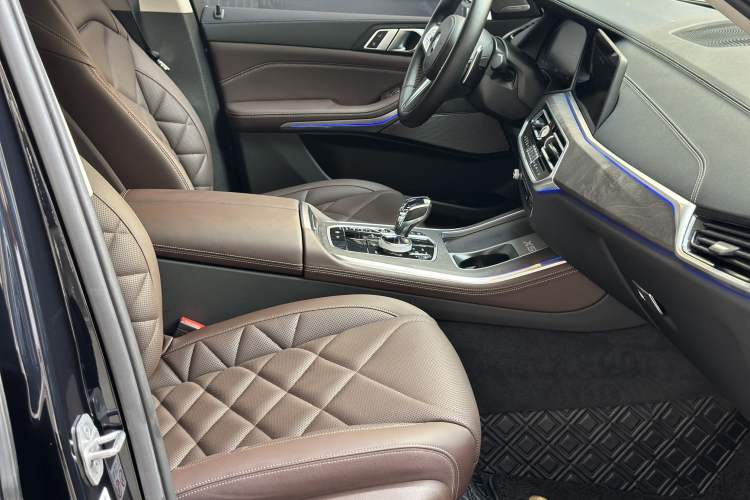 Used BMW X5 2022 Restyled xDrive 30Li Luxury Version M Sport Package