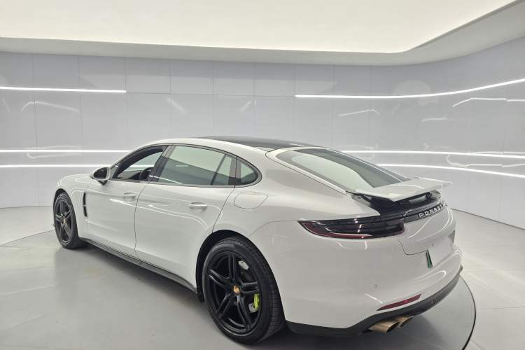 Used Porsche Panamera 2017 Panamera 4 E-Hybrid Executive Long Wheelbase 2.9T
