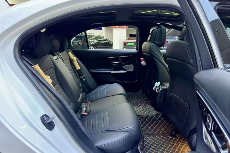 Used Mercedes-Benz C-Class 2024 Facelift C 260 L Night Edition Sport Version
