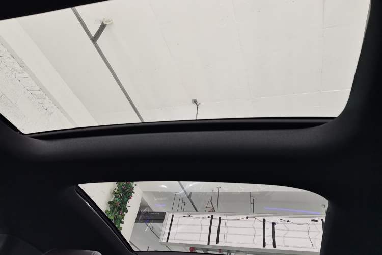 Used Mercedes-Benz A-Class 2022 Revised Version A 200 L Sport Sedan Fashionable Style Headliner