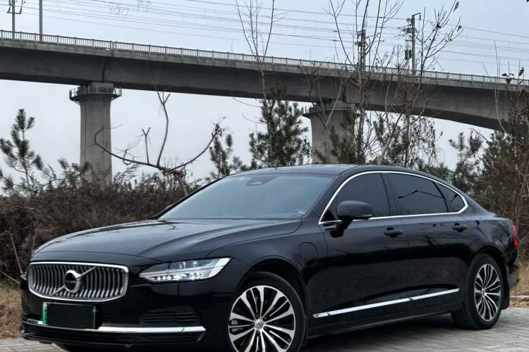 Used Volvo S90 New Energy 2024 Plug-in Hybrid Four-Wheel Drive Long-Range Zhiyi Luxury Edition