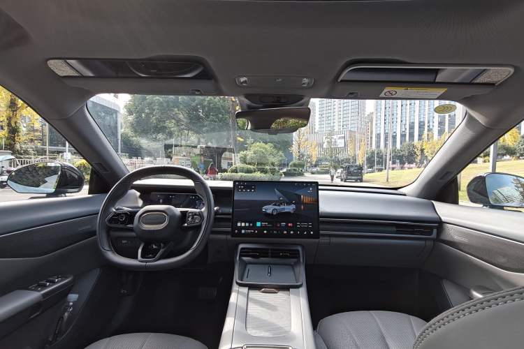 Used Lynk & Co 07 2024 EM-P 126 Long-Range Ultra