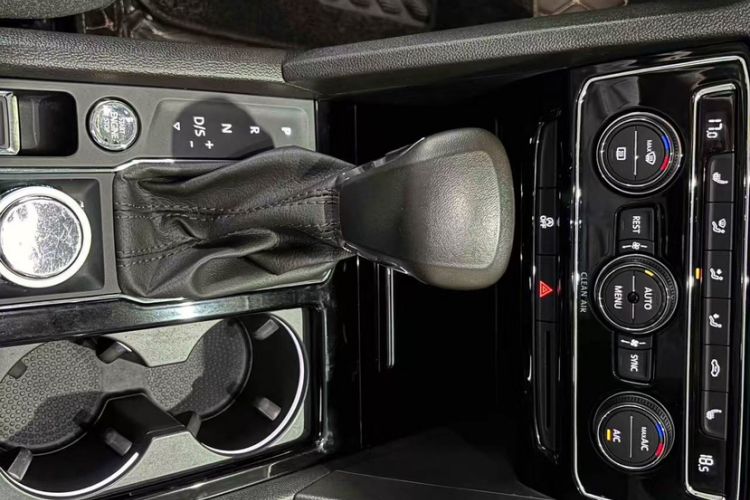 Used Volkswagen Teramont 2017 330TSI Two-Wheel-Drive Luxury Edition