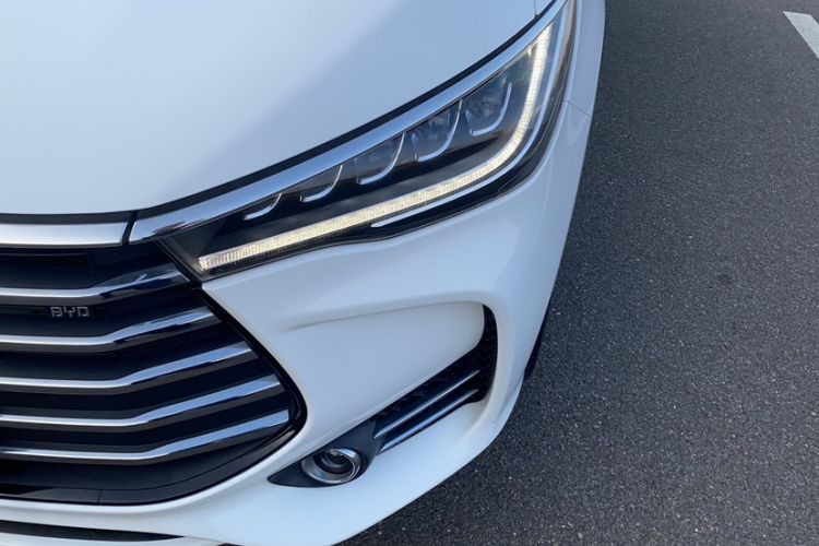 Used BYD Song MAX 2017 1.5T Manual Smart Connect Luxury 7-Seater