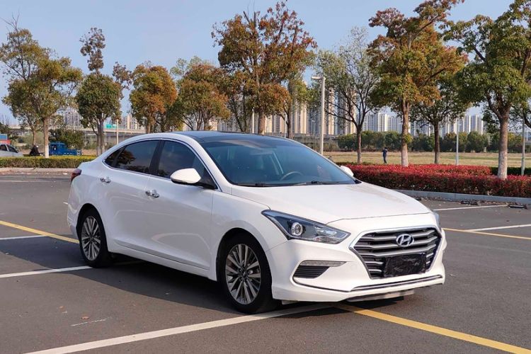 Used Hyundai Mistra 2017 1.8L Automatic Deluxe DLX Model China V Emission Standard Exterior 6