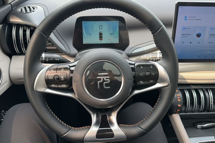 Used BYD Yuan PLUS 2024 Honor Edition 430KM Beyond Model Steering Wheel