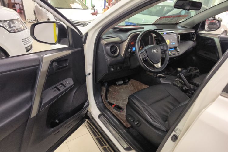 Used Toyota RAV4 2013 2.5L Automatic 4x4 Elite Edition
