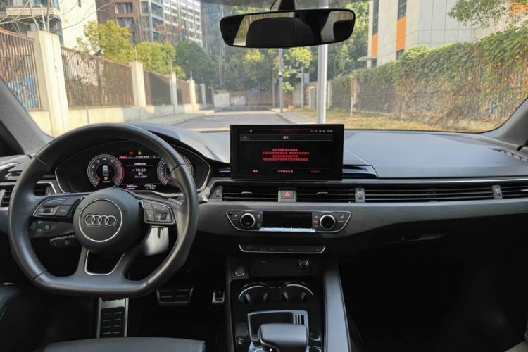 Used Audi A4L 2023 40 TFSI Luxury Dynamic Model