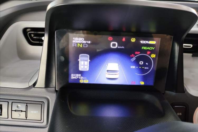 Used Wuling Hongguang MINIEV 2021 Macaron Premium Model – Lithium Iron Phosphate