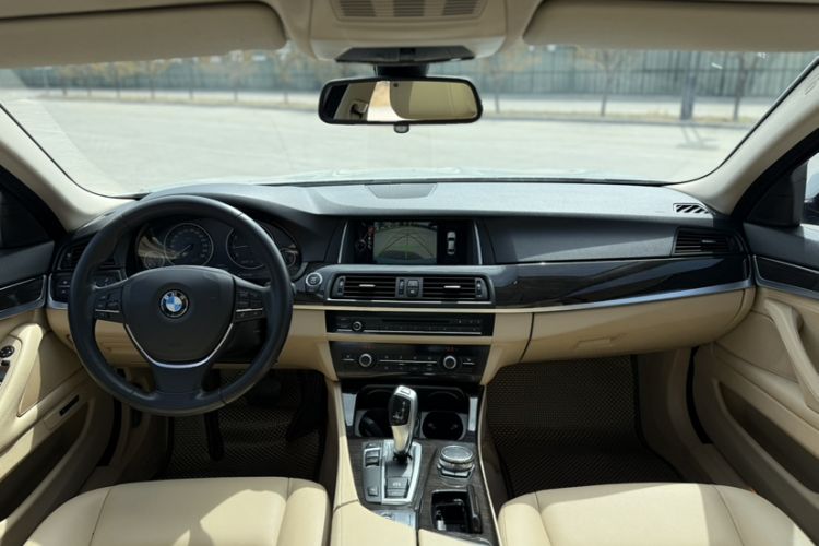 Used BMW 5 Series 2014 525Li Luxury Design Package
