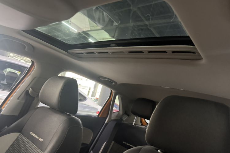 Used Volkswagen Polo 2012 1.6L Cross Polo Automatic Transmission
