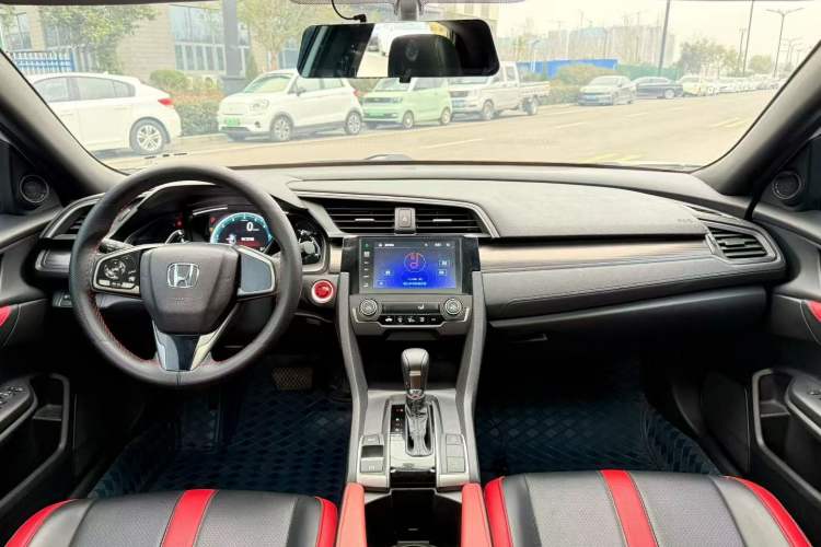 Used Honda Civic 2021 HATCHBACK 220TURBO CVT New Trendsetter