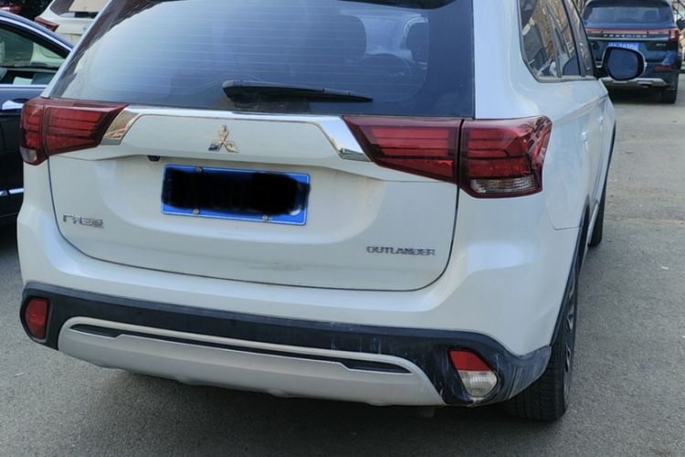 Used Mitsubishi Outlander 2019 2.0L Two-Wheel Drive Comfort Edition 5 Seats China VI Standard
