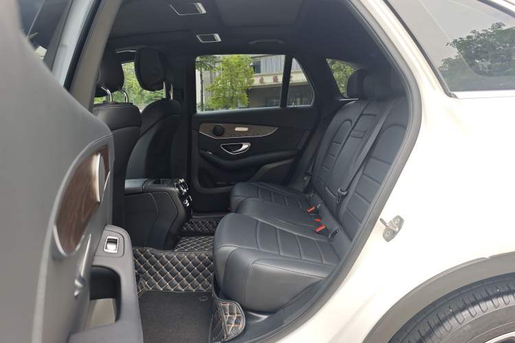 Used Mercedes-Benz GLC 2022 Refreshed GLC 300 L 4MATIC Dynamic Edition Prestige Version Interior 3