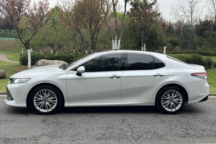 Used Toyota Camry 2019 Revised Version 2.5G Luxury Edition Exterior 7