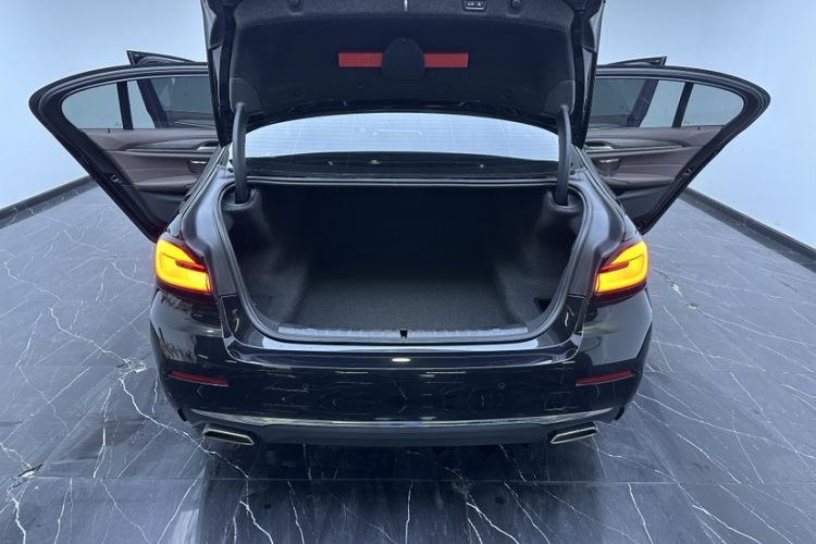 Used BMW 5 Series 2021 530Li Leading Luxury Package
