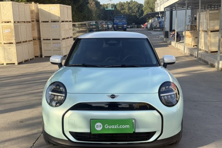 Used MINI Electric MINI COOPER 2024 456km COOPER E Classic Edition