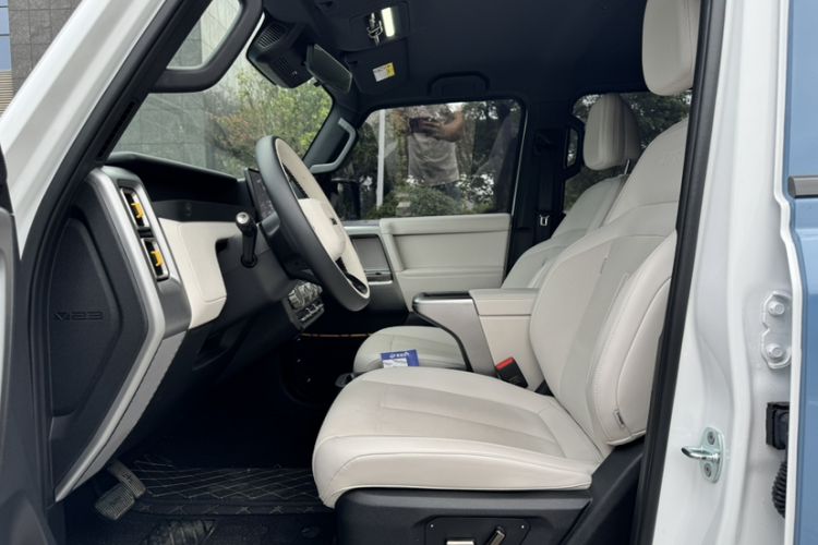 Used iCAR V23 2025 401 Two-Wheel Drive Intelligent Driving Version