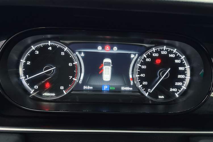 Used GAC Trumpchi M6 2021 270T DCT Luxury Edition (7 Seats) Odometer Close Up