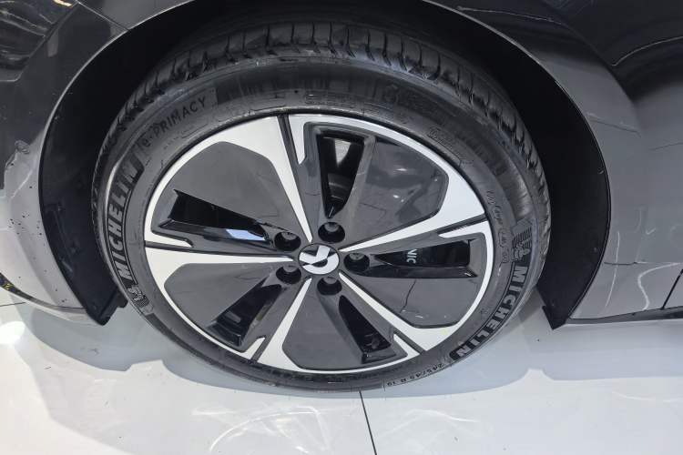 Used Nio ET5T 2025 75 kWh Touring Exterior 6