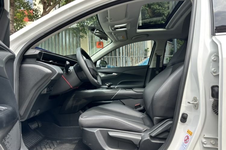 Used CHANGAN Eado 2025 Blue Whale 1.5T 500Bar Prestige Model Interior 1