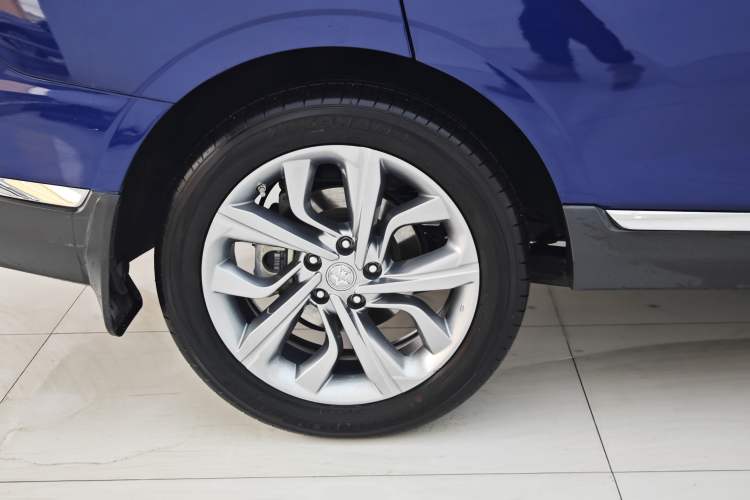 Used Venucia T90 2020 2.0L CVT Smart Connect & Smooth Drive Edition
